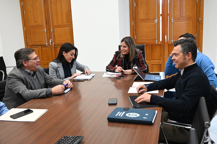 Imagen de El Ayuntamiento y la Agrupación de Cofradías celebran una reunión de coordinación vinculada a la organización de la Semana Santa