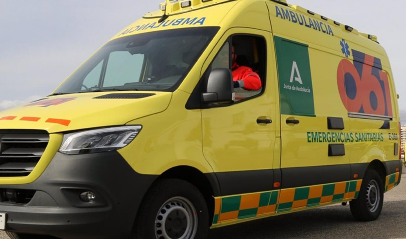 Imagen de Evacuados al hospital dos motoristas heridos en un accidente de tráfico en la Jaén capital