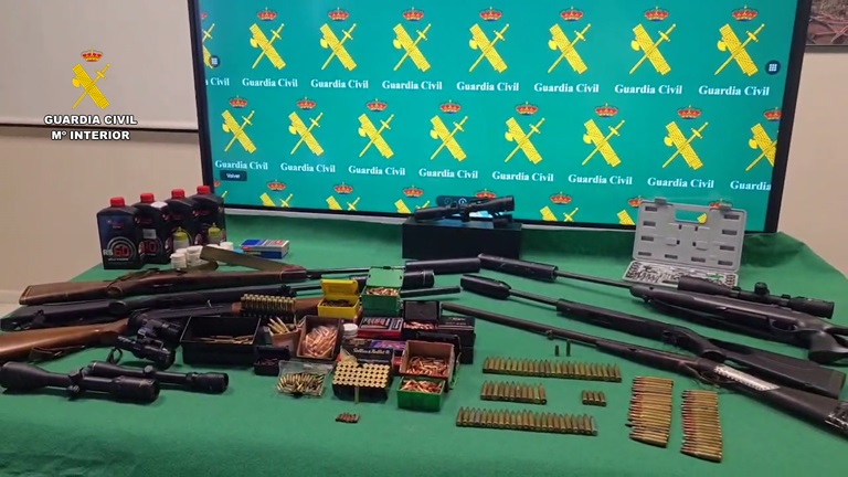 Imagen de La Guardia Civil ha desarticulado una trama delictiva dedicada al tráfico de armas en la provincia de Jaén