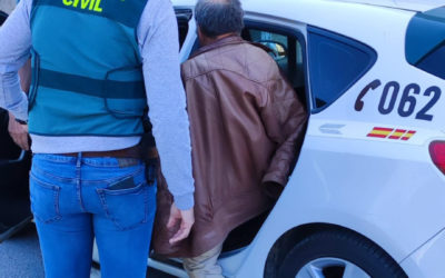 Imagen de La Guardia Civil, ha detenido al presunto autor de los Delitos de Acoso Sexual, Usurpación de Estado Civil y Tenencia de Pornografía Infantil.