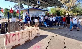 Imagen de Huelga en la empresa de la Carolina Clarton Horn contra los despidos y externalización de los servicios.