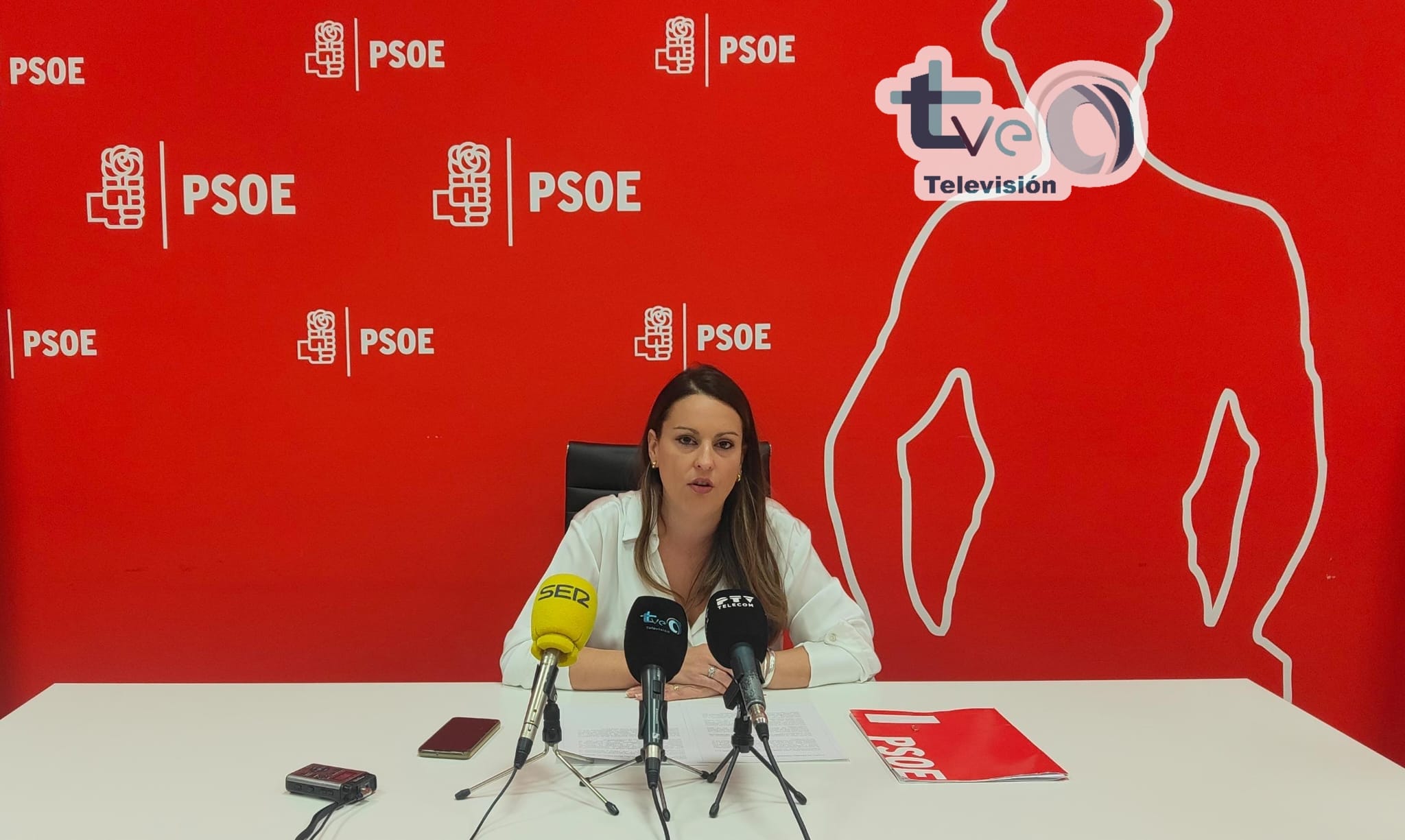 EL Psoe de Linares denuncia a  la Alcaldesa de Linares Auxi de Olmo ante el Consejo de la Transparencia de Andalucía.