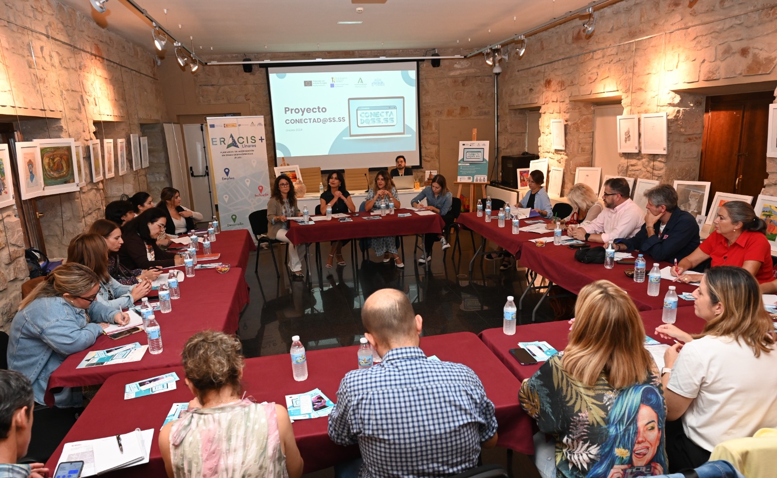 Imagen de La mesa sectorial de Educación de la ERACIS+ aborda asuntos vinculados a menores y familias.