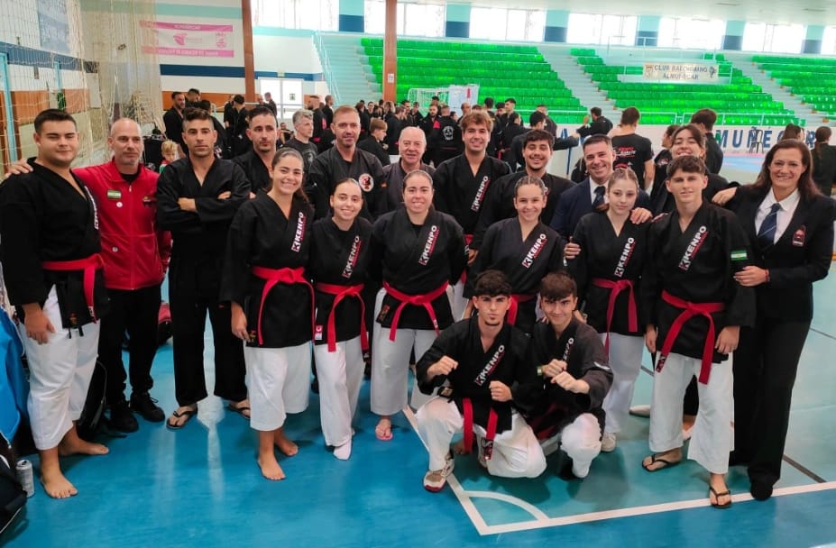 El CD Estudio Martos regresa con 55 medallas del Campeonato Andaluz de Kenpo