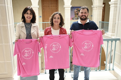 Respaldo del Ayuntamiento de Linares a la III Carrera y Marcha Solidaria de la Mujer de la Asociación Corazones Rosas