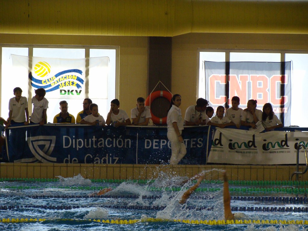 Imagen de El CN Linares presente en el Andaluz de Natación en Cadiz