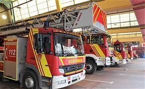 Imagen de Dos afectados por inhalación de humo tras el incendio de una vivienda en Linares