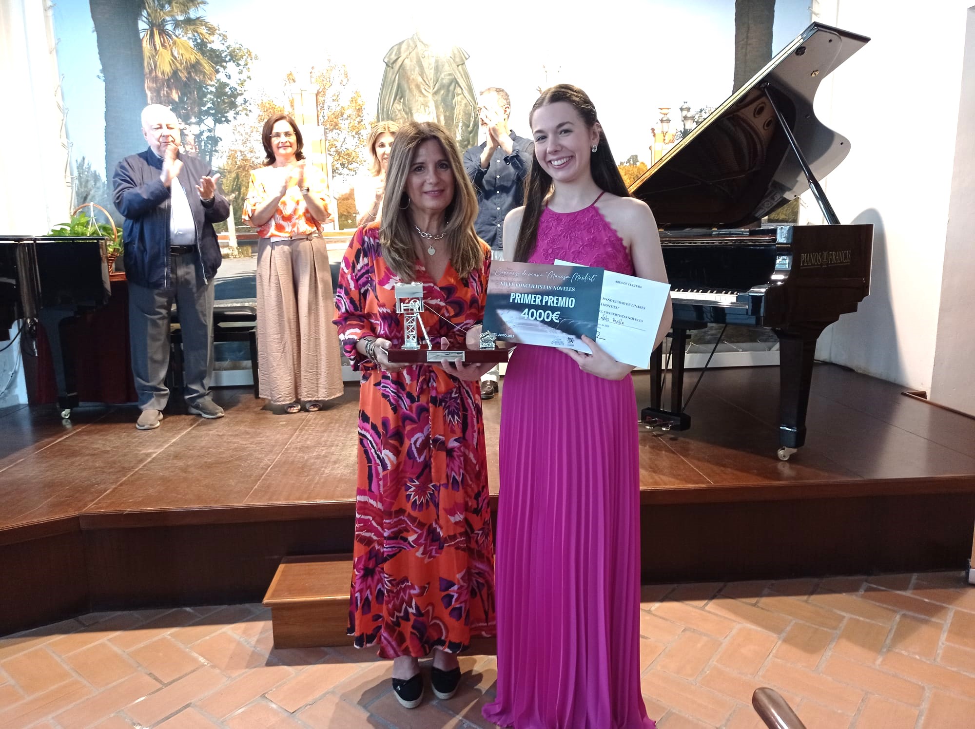 Imagen de La Pianista Noelia del Carmen Navas Padilla consigue el primer premio  del XXXVIII Concurso de Piano Ciudad de Linares