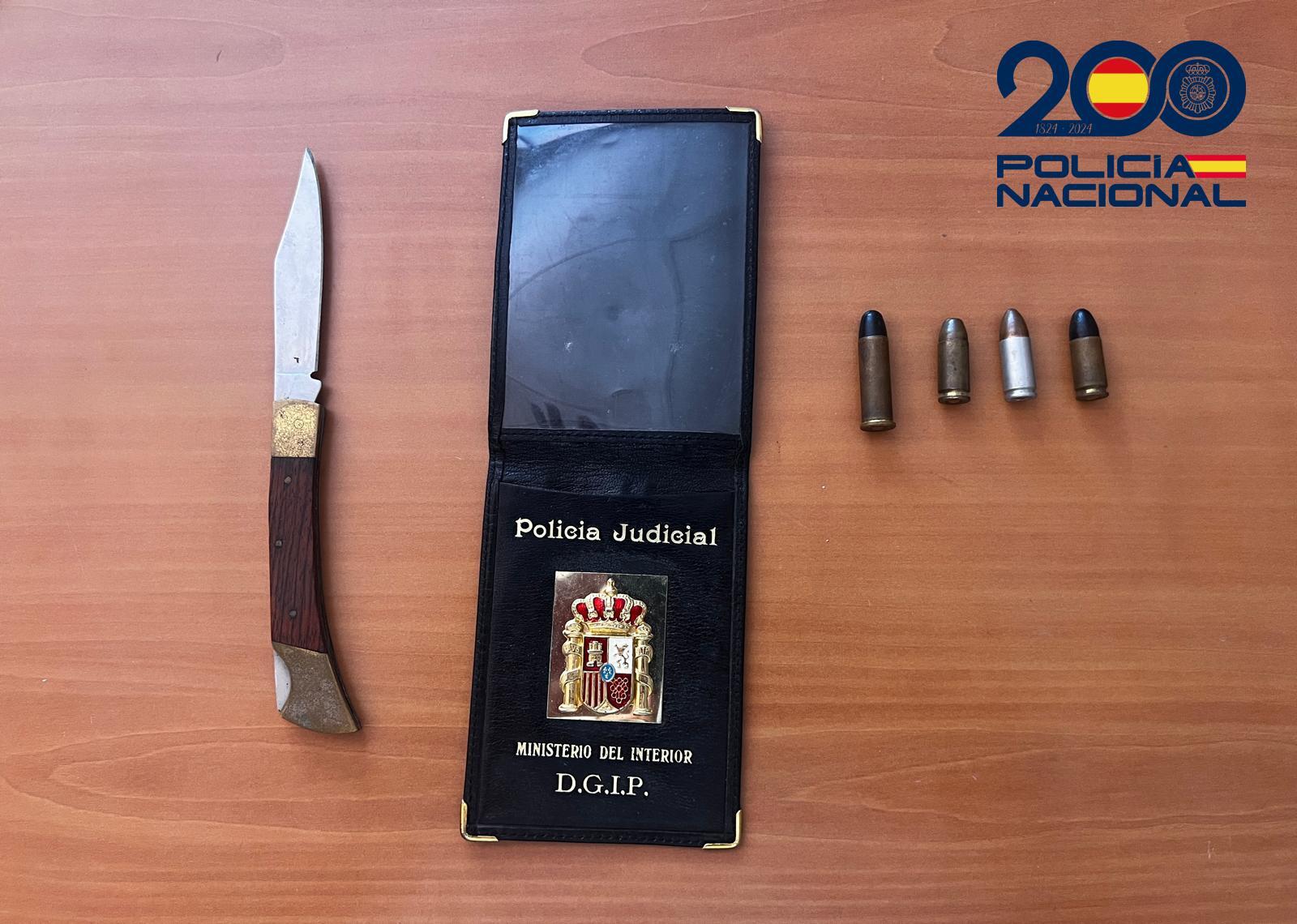 Imagen de La Policía Nacional de Linares detiene a una persona por Delito de Usurpación de Funciones Públicas e Intrusismo