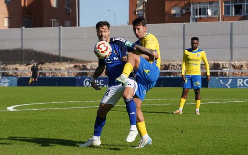 Imagen de Lotto vestirá la pasión azulilla del Linares Deportivo