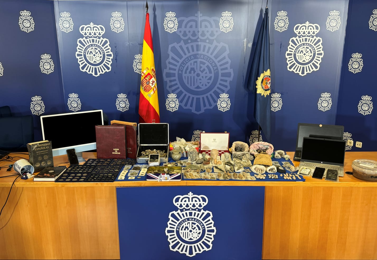 Imagen de El oscuro negocio tras el expolio arqueológico: una red criminal desmantelada en Andalucía
