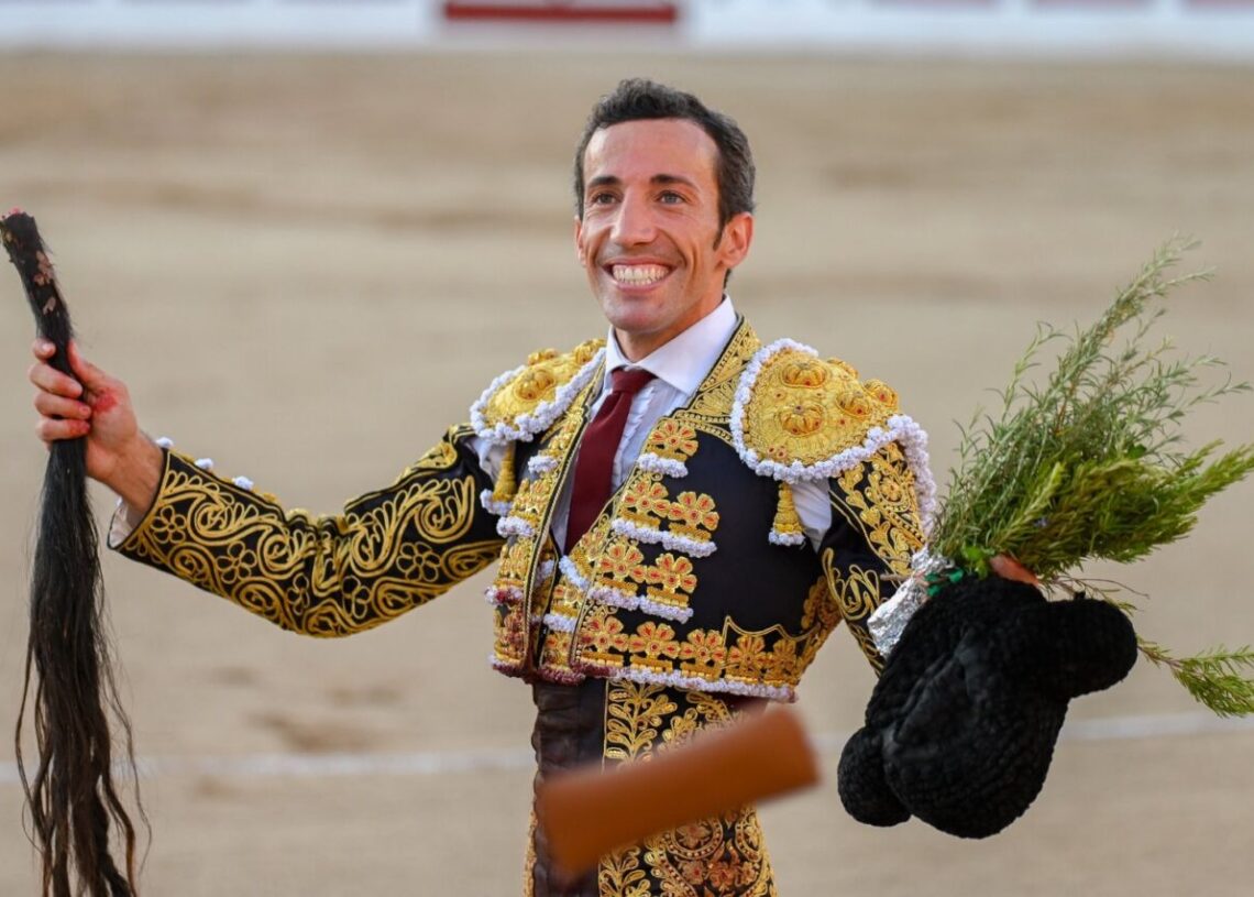 Imagen de Linares vibra con el arte de David de Miranda