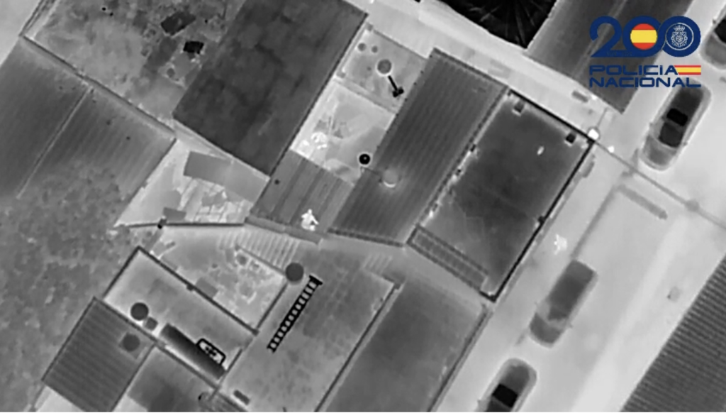 Imagen de La Policía Nacional detiene a una persona fugitiva de la Justicia, con 58 búsquedas judiciales en vigor, 13 de ellas para su ingreso en prisión.