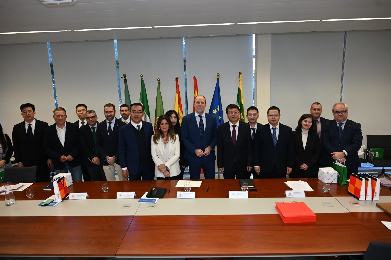 Imagen de Linares refuerza su proyección industrial con un acuerdo académico entre la UJA y una universidad china
