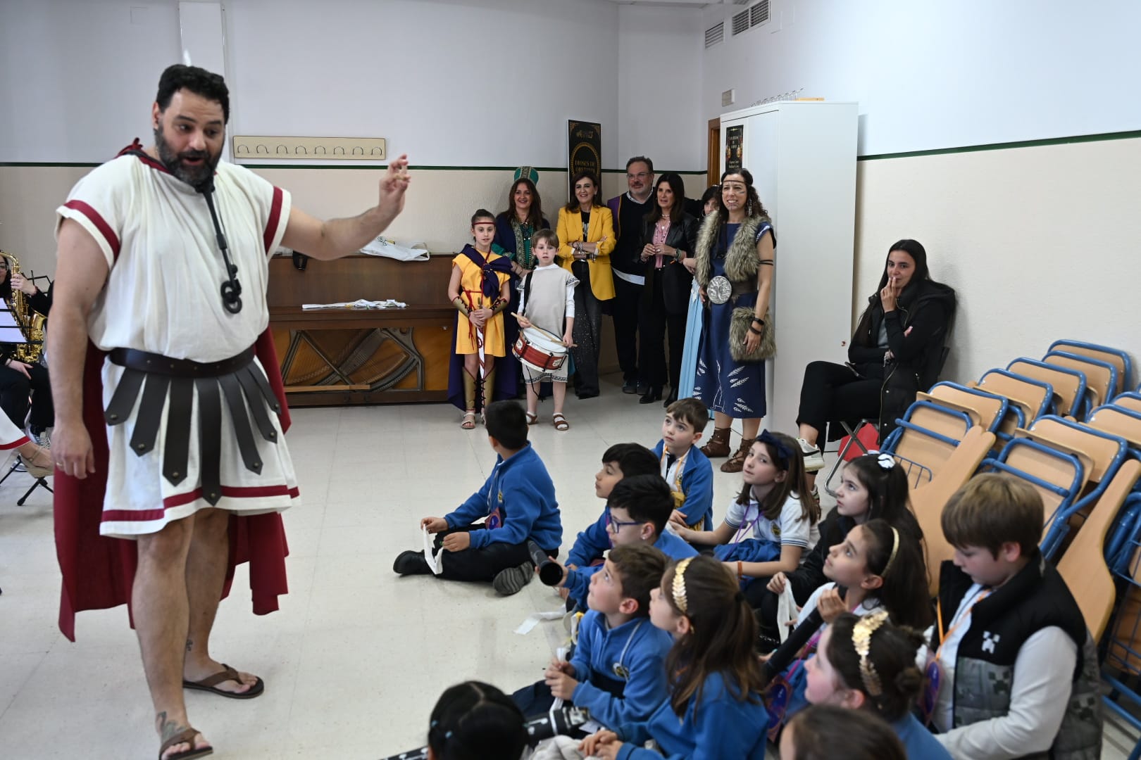 La esencia de Cástulo llega al Conservatorio Andrés Segovia con ‘MusicColes’