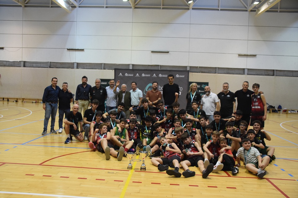 Linares toca el cielo del baloncesto: una final que une, emociona y hace historia