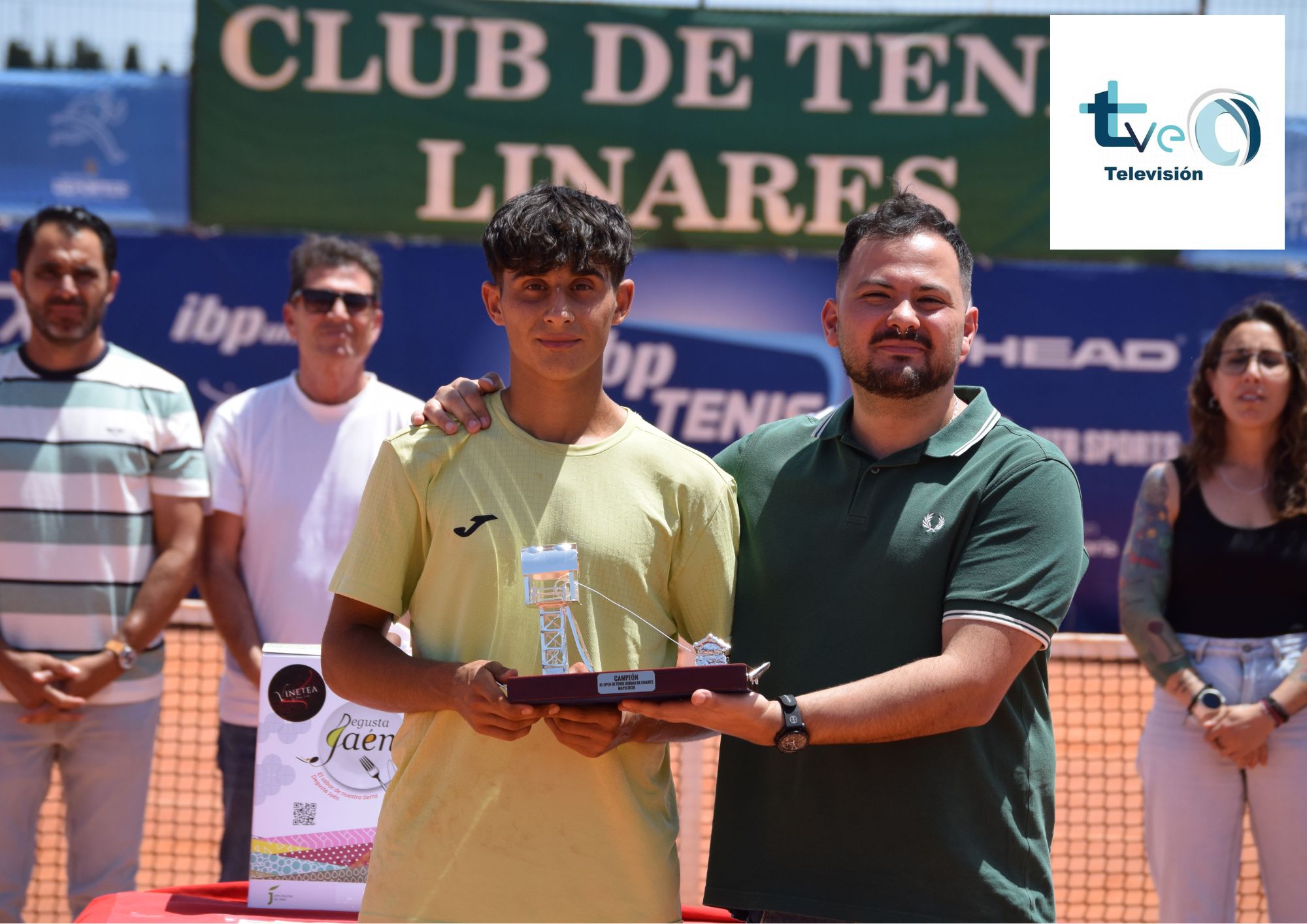 Imagen de Alejandro López conquista su primera Cabria de Plata tras una final épica en el Mariano de la Paz