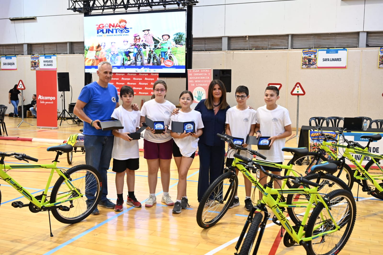 Imagen de El Colegio Europa gana el Concurso ‘Gana Puntos con la Educación Vial 2026’ en una final multitudinaria