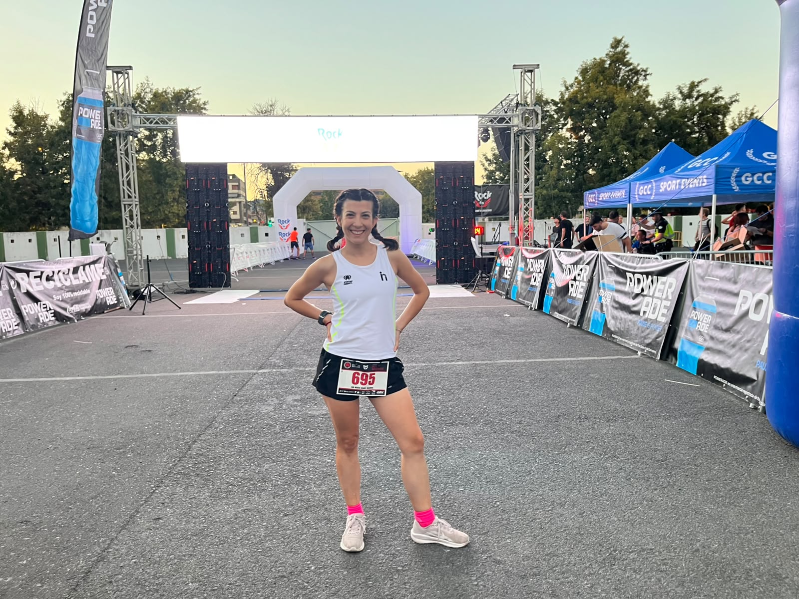 Imagen de La linarense 🏃‍♀️ Eva María Gómez Mármol deja su huella en la Rock FM Night Running Córdoba
