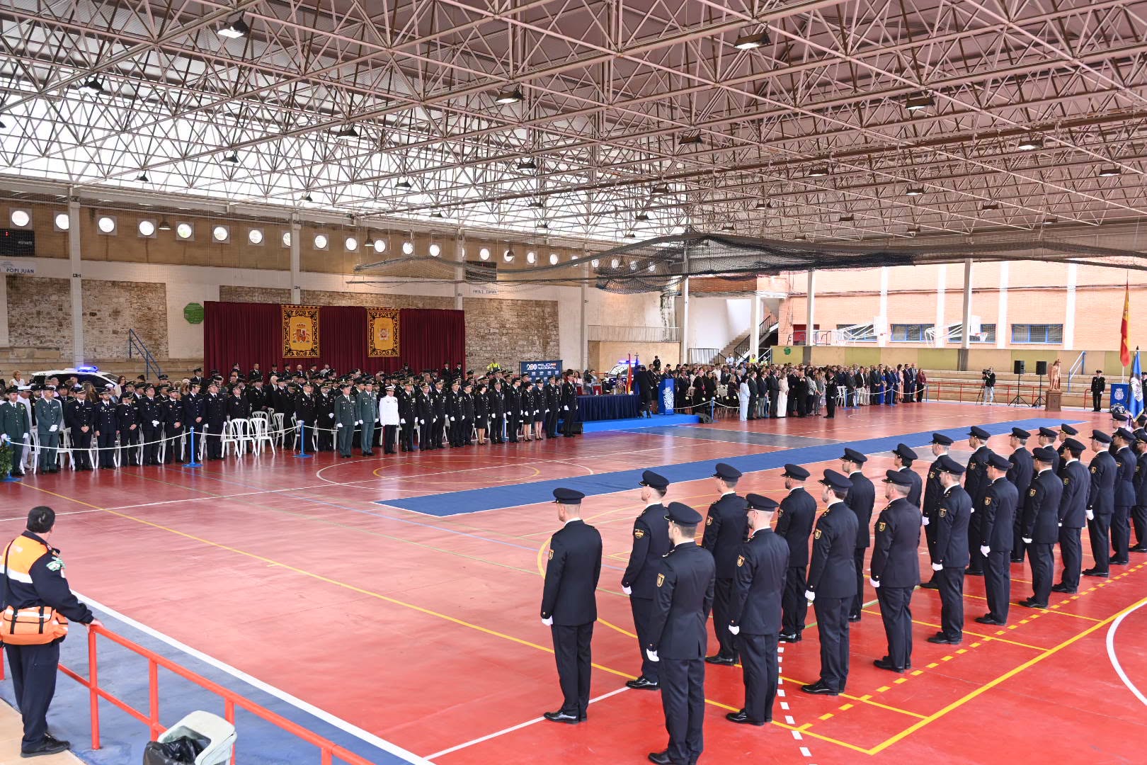 Linares celebra la festividad de los Santos Ángeles Custodios, Patronos de la Policía Nacional